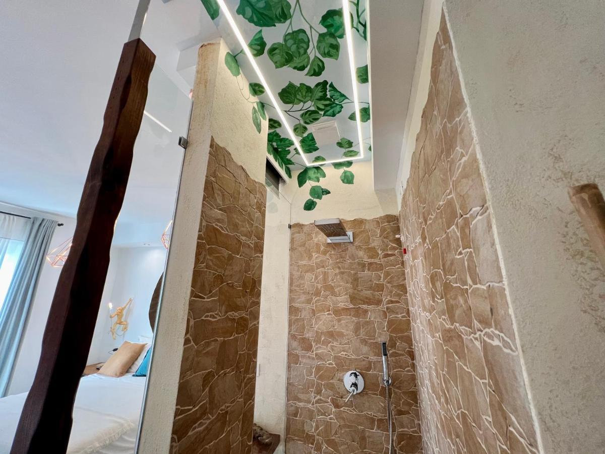 Urban Jungle Rooms Napoli Eksteriør bilde